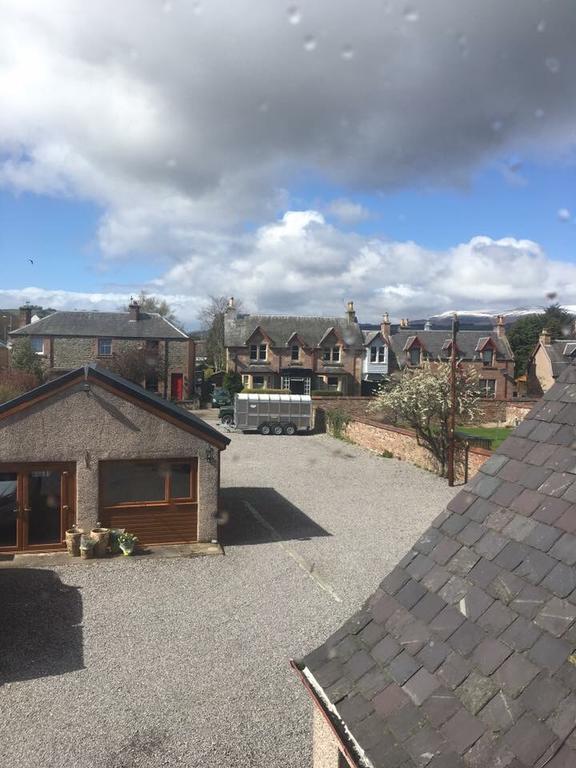Garfield Guesthouse Dingwall Exterior foto